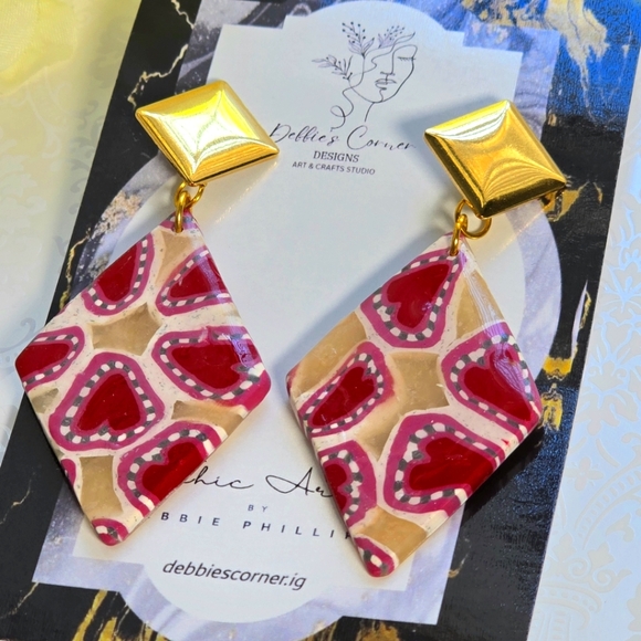 Red Beige Gold Earrings - Picture 3 of 3